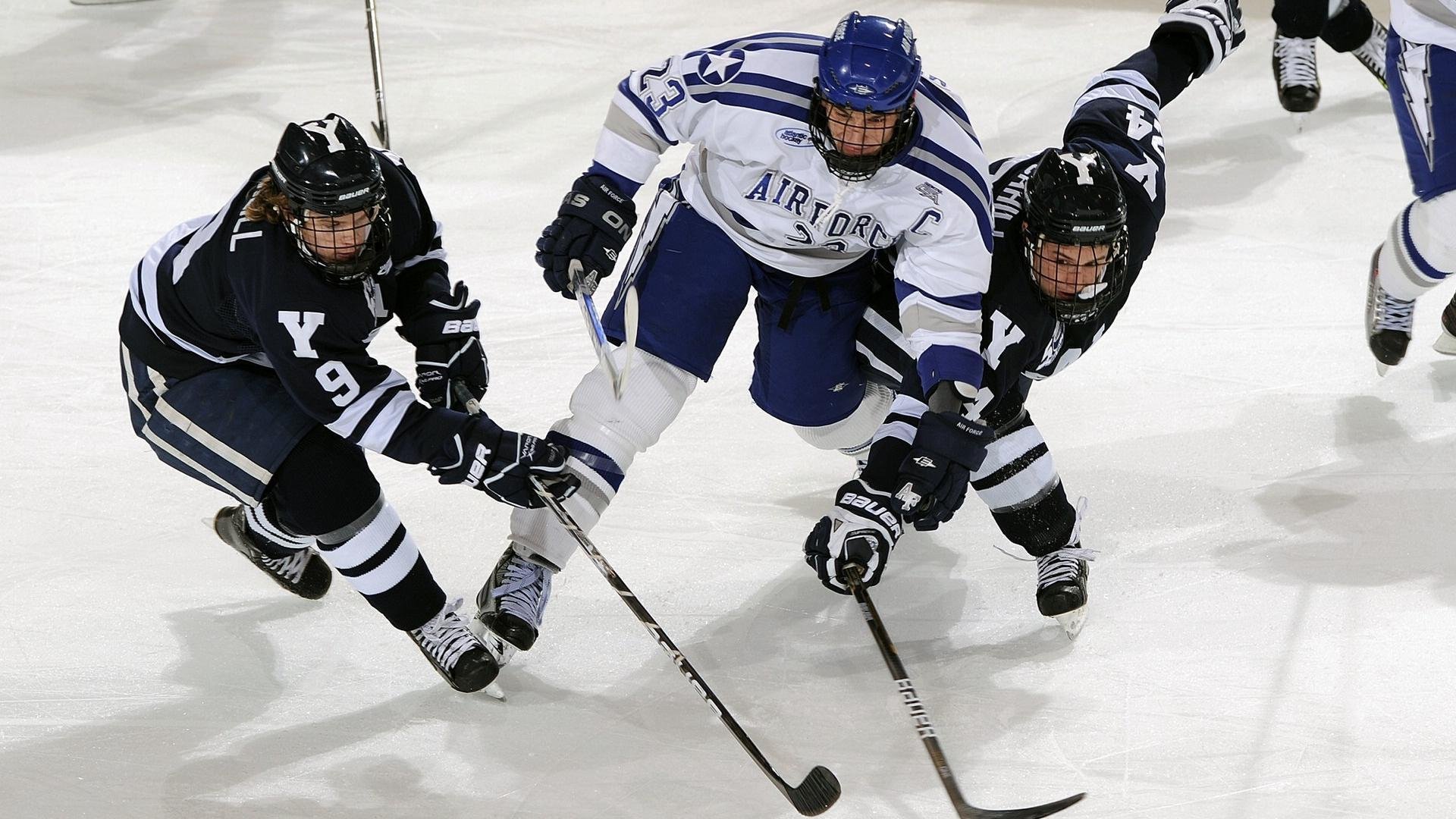 “密室逃脱+体能任务联动” 设定为必须做几组动作才能过关